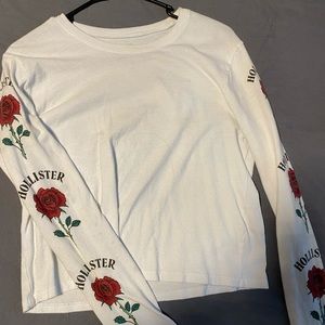 Hollister graphic tee, size S